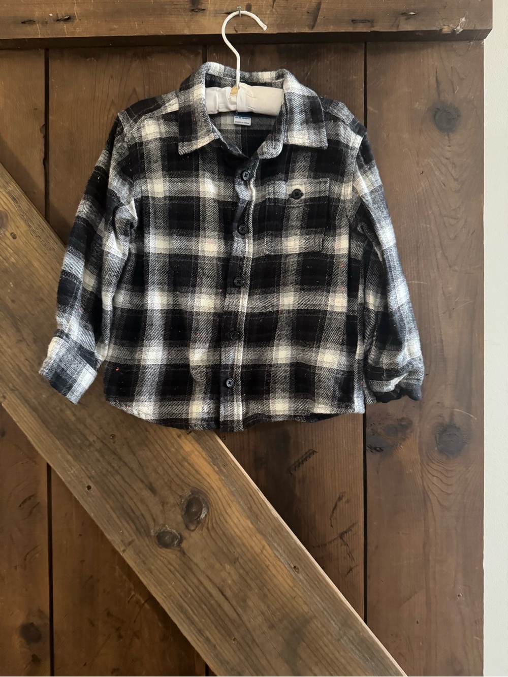 4/$12 Old Navy Black and White Plaid Button-Down Shirt - Kids